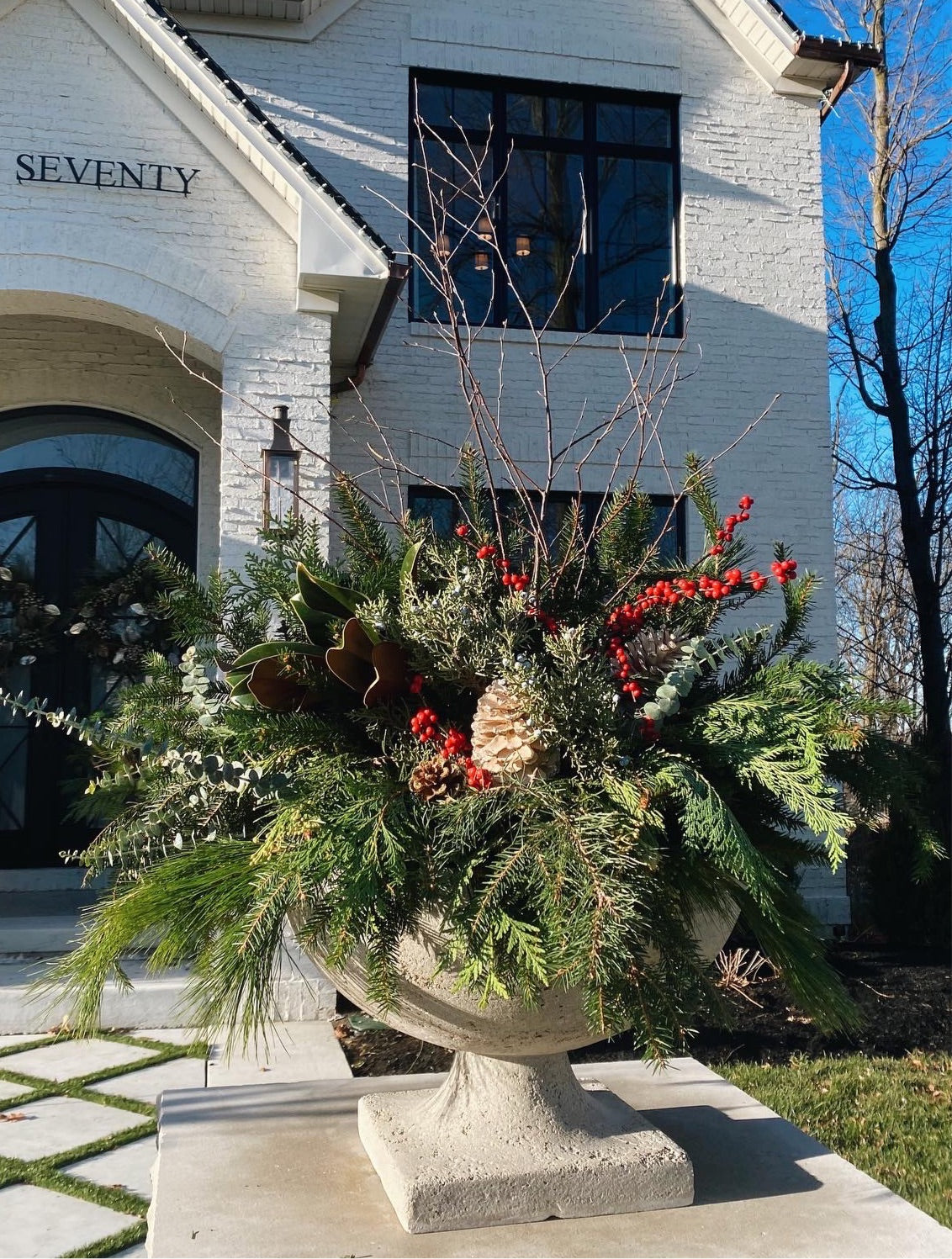 6-8 inch natural branches pictured here!